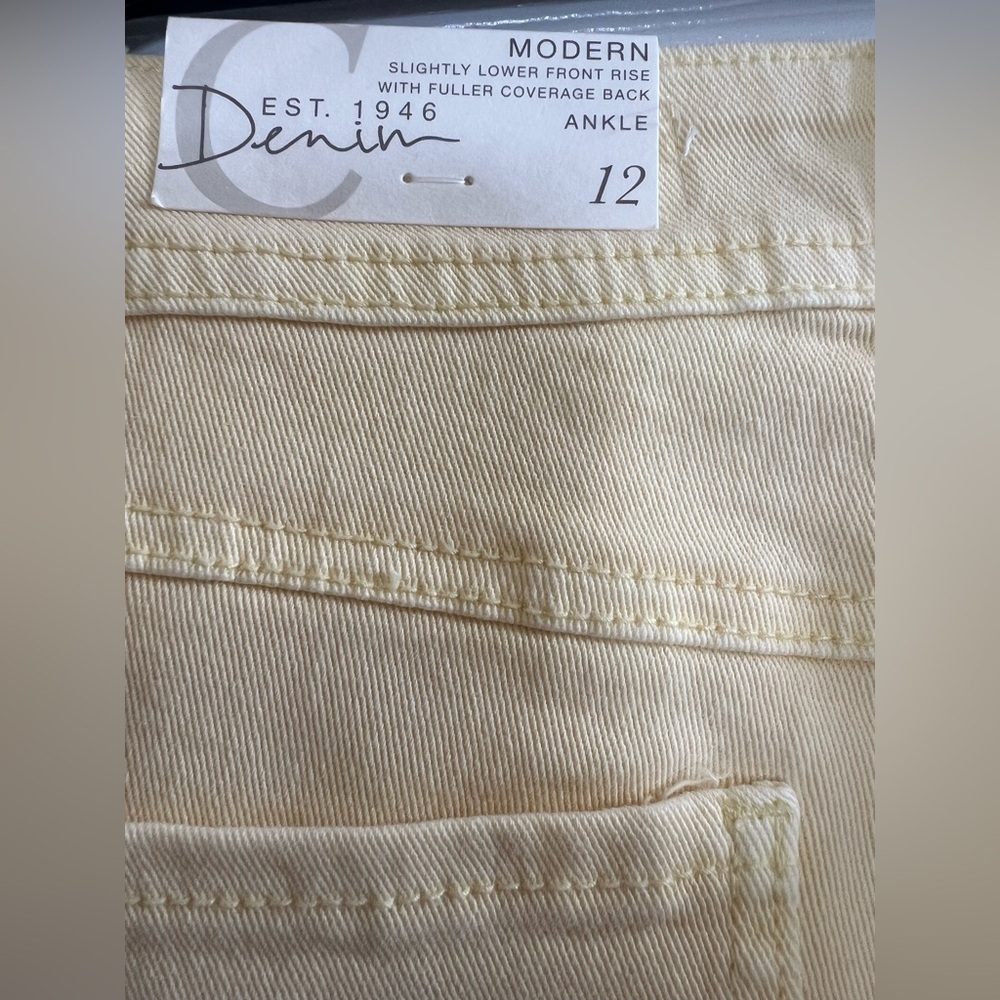 Cato Est. 1946 Denim Modern Ankle Distressed Girlfriend Jeans Yellow Size 12 NWT - Picture 4 of 5